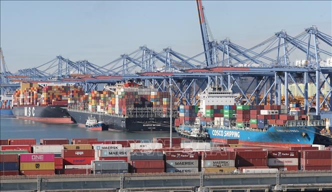 chi-phi-van-chuyen-container-tu-han-quoc-den-my-tang-cao