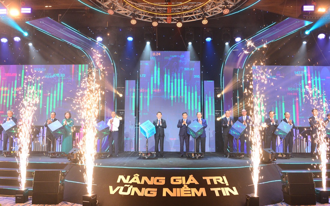 chinh-thuc-ra-mat-he-thong-cong-nghe-thong-tin-moi-cho-thi-truong-chung-khoan