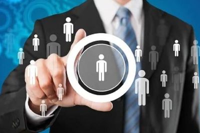 Chủ doanh nghiệp sở hữu 50% vốn tại công ty khác có được miễn thuế 3 năm cho doanh nghiệp mới không?