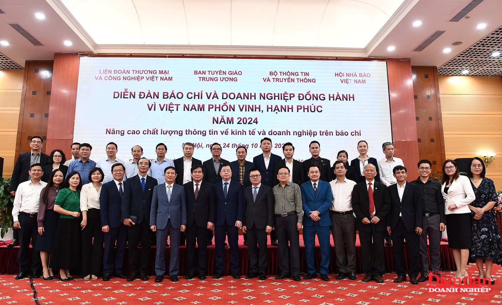 bao-chi-va-doanh-nghiep-dong-hanh-vi-viet-nam-phon-vinh-hanh-phuc-nam-2024
