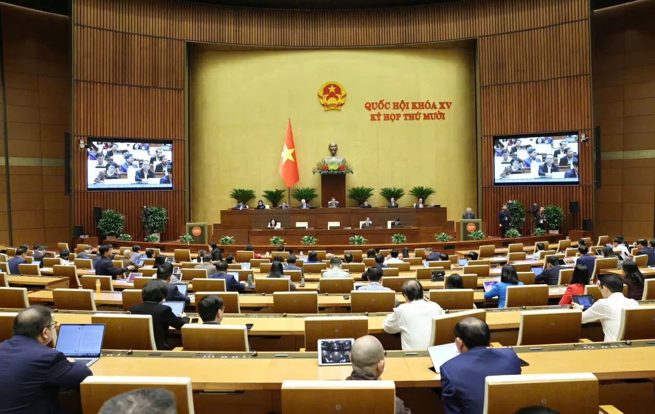 ky-hop-thu-10-quoc-hoi-khoa-xv-quoc-hoi-bieu-quyet-thong-qua-3-du-an-luat-lien-quan-den-linh-vuc-tu-phap