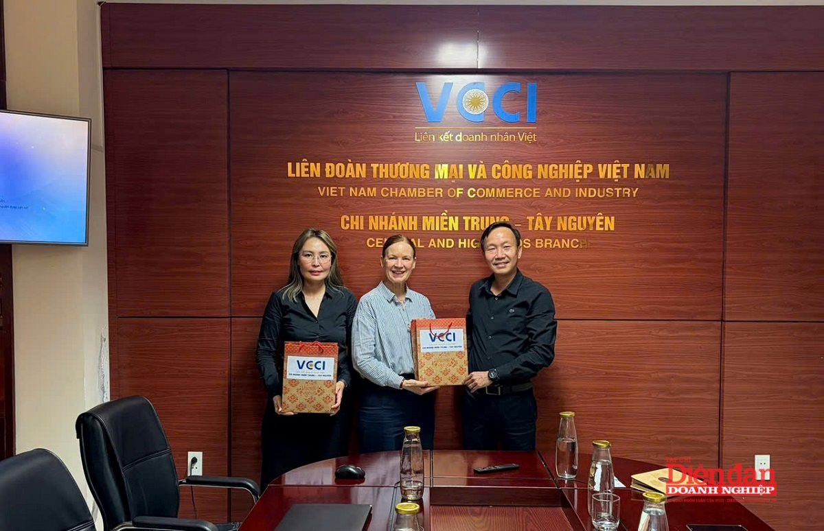 VCCI Miền Trung - Tây Nguyên đón tiếp đoàn công tác Catalyste+ (Canada)