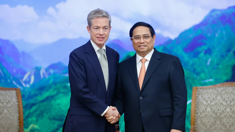 quyen-luc-ty-phu-nicolas-berggruen-chu-tich-quy-dau-tu-hang-ty-usd-vua-den-viet-nam