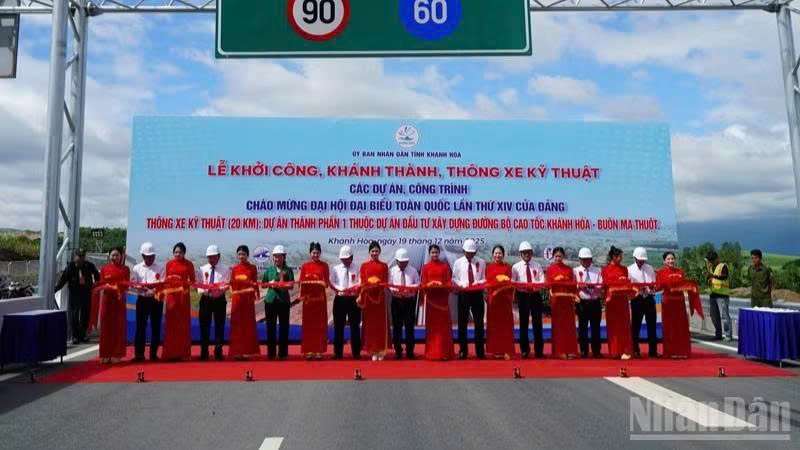 Khánh Hòa tăng tốc các dự án giao thông mở đường cho không gian phát triển mới