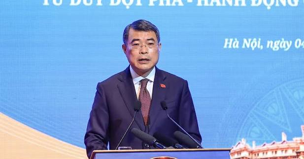 thu-tuong-le-minh-hung-bien-suc-ep-ben-ngoai-thanh-du-dia-phat-trien-moi