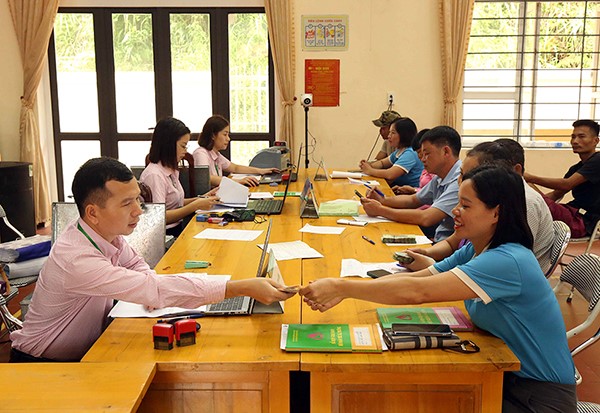 tin-dung-chinh-sach-xa-hoi-mo-loi-thoat-ngheo