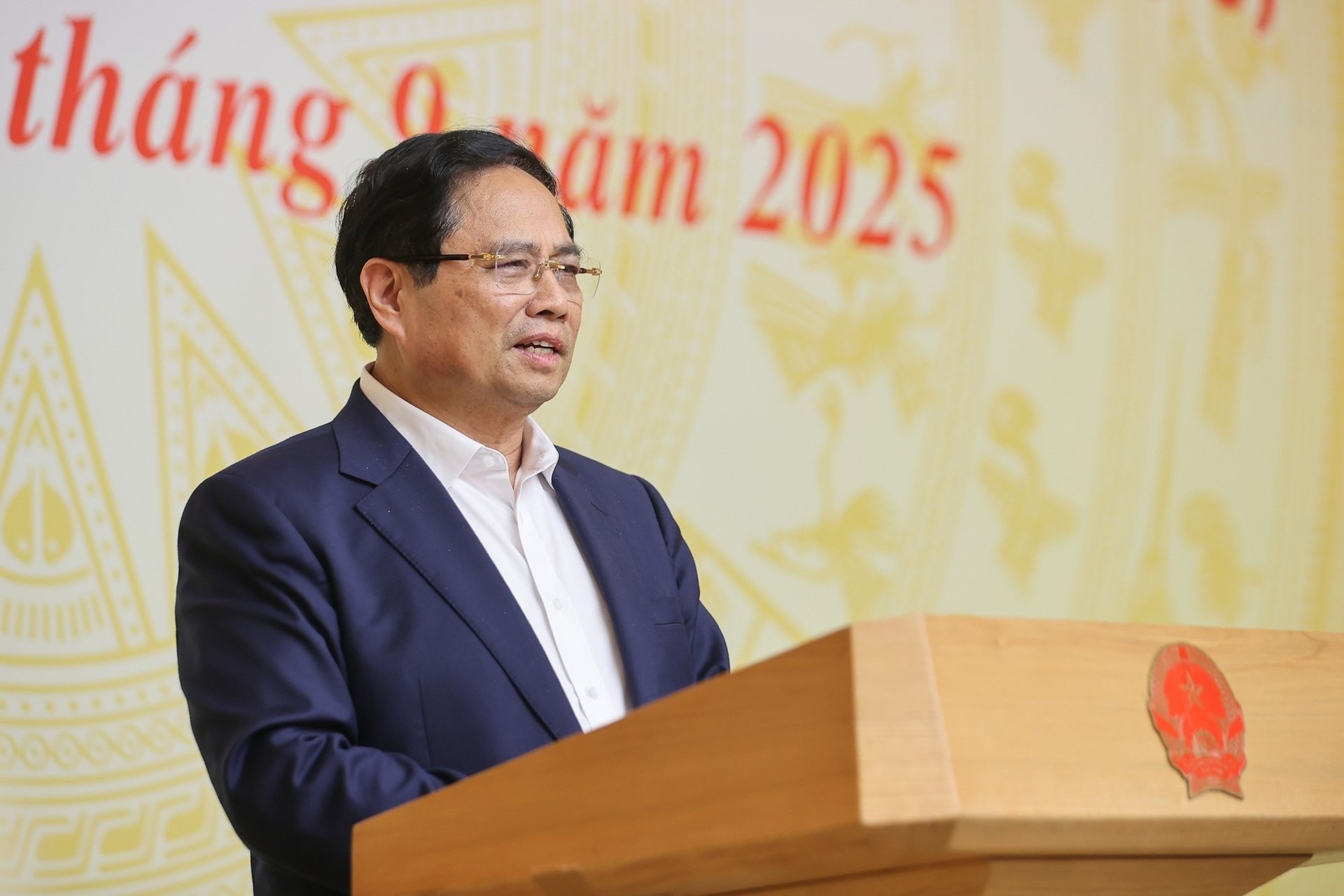 Thủ tướng yêu cầu kiểm điểm đơn vị giải ngân vốn đầu tư công dưới mức trung bình