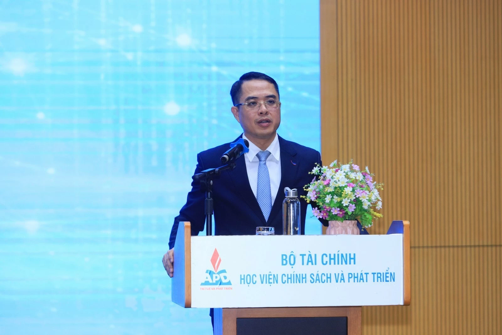 Kinh tế nhà nước tạo động lực, thúc đẩy tăng trưởng hai con số