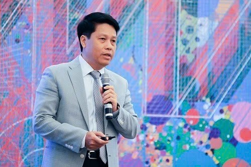 chuyen-doi-so-ngan-hang-lay-nguoi-dan-doanh-nghiep-lam-trung-tam