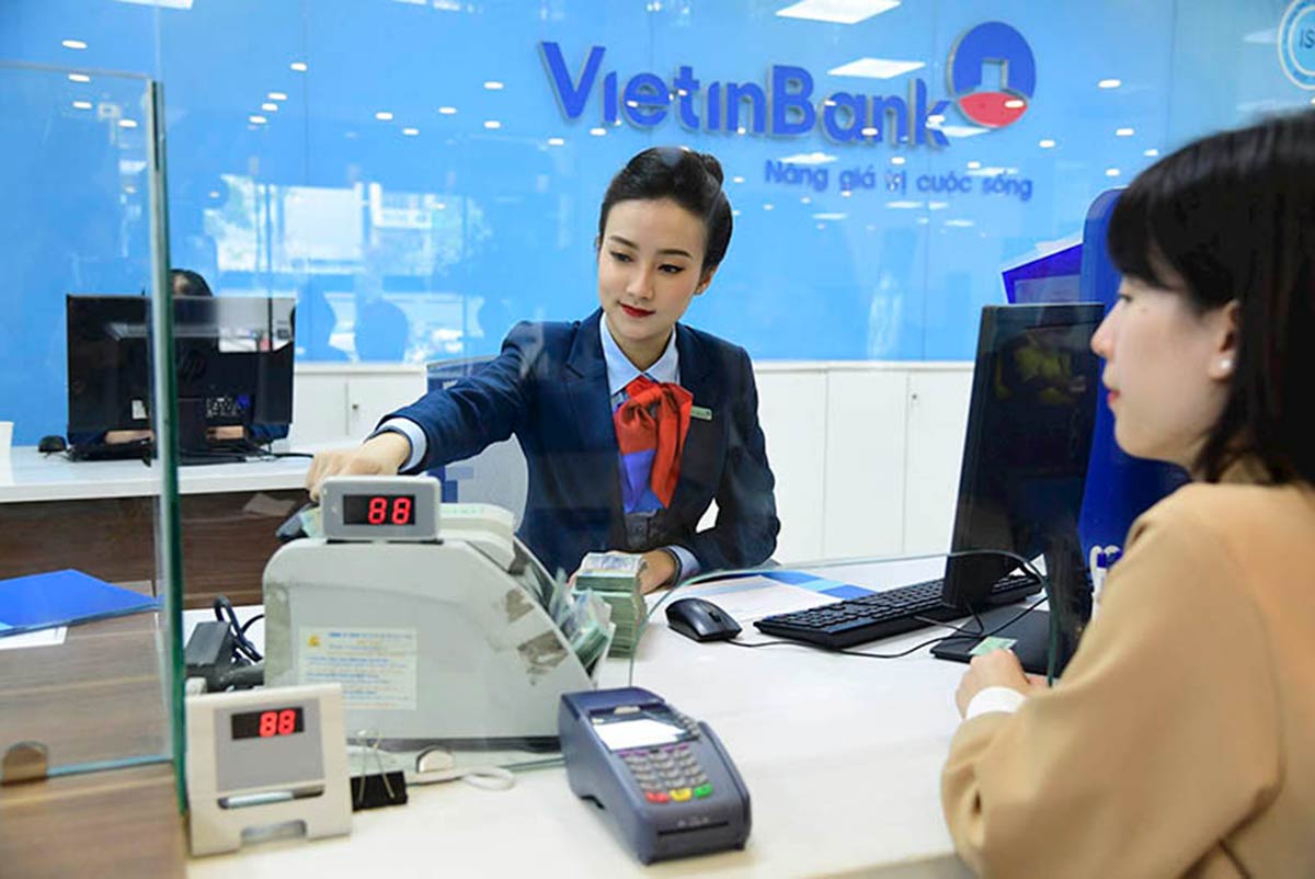 Ngân hàng đóng cửa hàng trăm phòng giao dịch: Xu hướng ngày càng nhanh và mạnh hơn