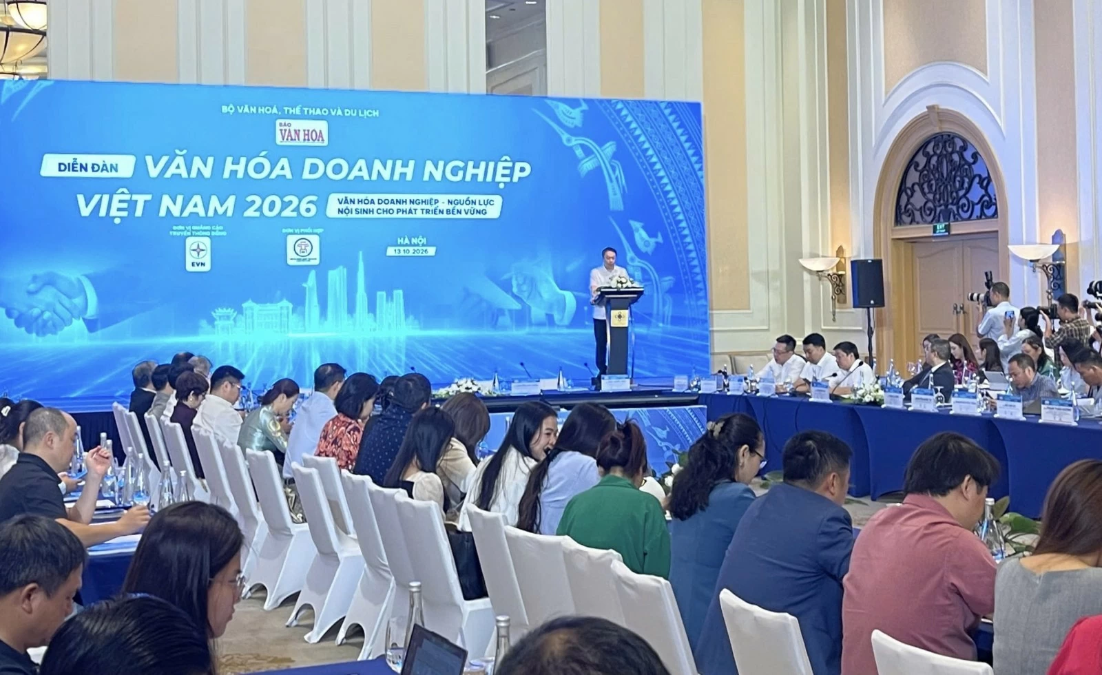 xay-dung-van-hoa-doanh-nghiep-tu-chat-luong-san-pham-va-chu-tin