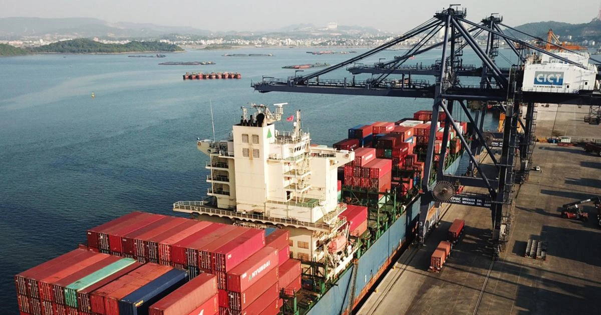 Thương mại Việt Nam sắp vượt 900 tỷ USD