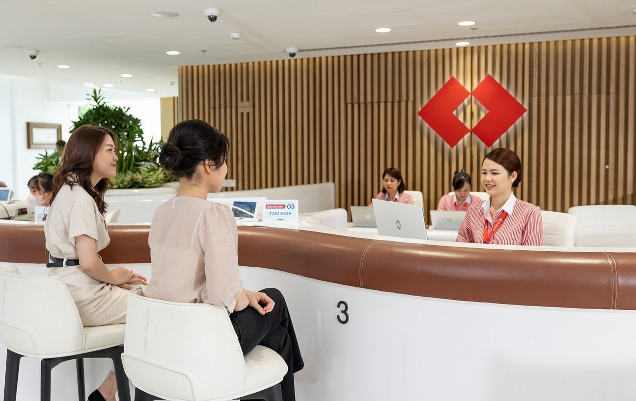 techcombank-va-tham-vong-tro-thanh-tap-doan-tai-chinh-toan-dien-hang-dau-khu-vuc1747106098.jpg