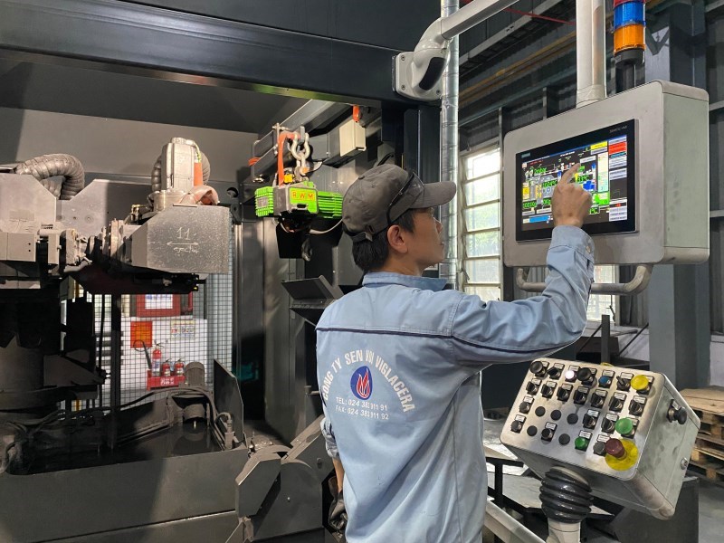 viglacera-tien-phong-ung-dung-cong-nghe-duc-ap-luc-thap-toan-phan-bang-dien-tai-viet-nam