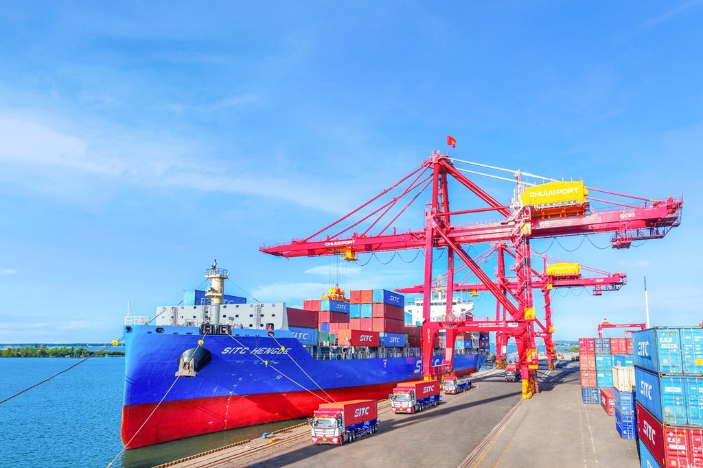 doanh-nghiep-van-tai-bien-lai-lon-chay-dua-mo-rong-doi-tau