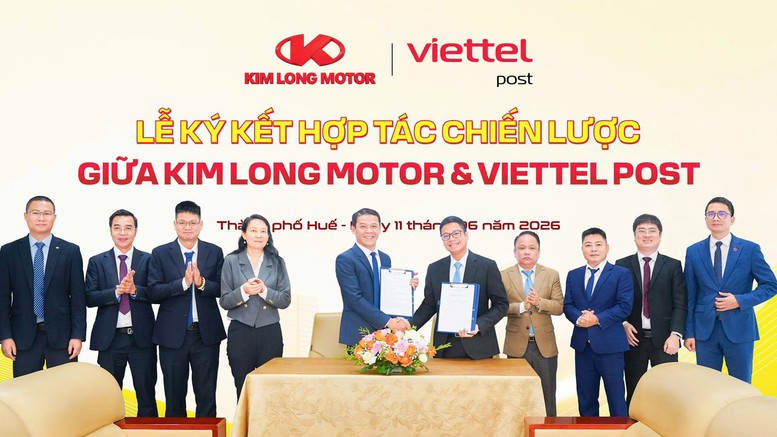 kim-long-motor-va-viettel-post-hop-tac-phat-trien-he-sinh-thai-van-tai-xanh-thong-minh