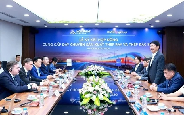 Sự thân thiết của 2 tỷ phú Việt cùng mang họ Trần