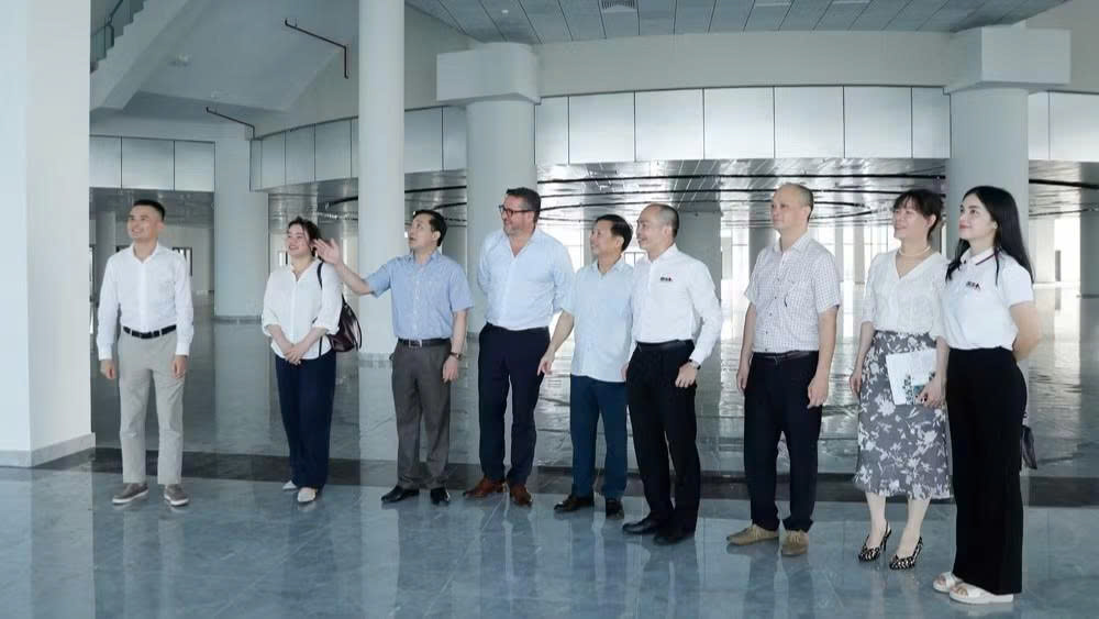 Công ty ABE (Pháp) xúc tiến hợp tác đầu tư hàng không tại Bắc Ninh