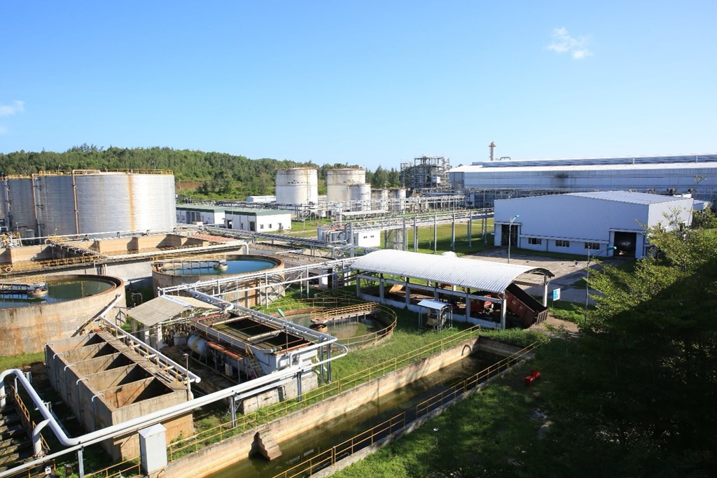 tang-tinh-tu-chu-san-xuat-ethanol-trong-nuoc-de-dat-loi-ich-kep