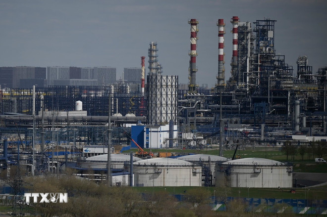 thi-truong-hang-hoa-toan-cau-tiep-tuc-bien-dong-gia-dau-tho-bat-tang-gan-4