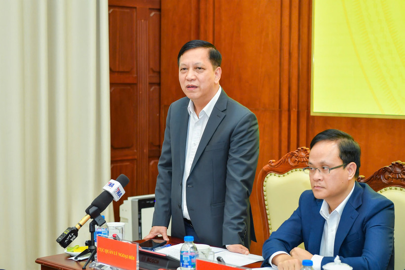 9-ngan-hang-doanh-nghiep-nop-ho-so-xin-cap-phep-san-xuat-vang-mieng