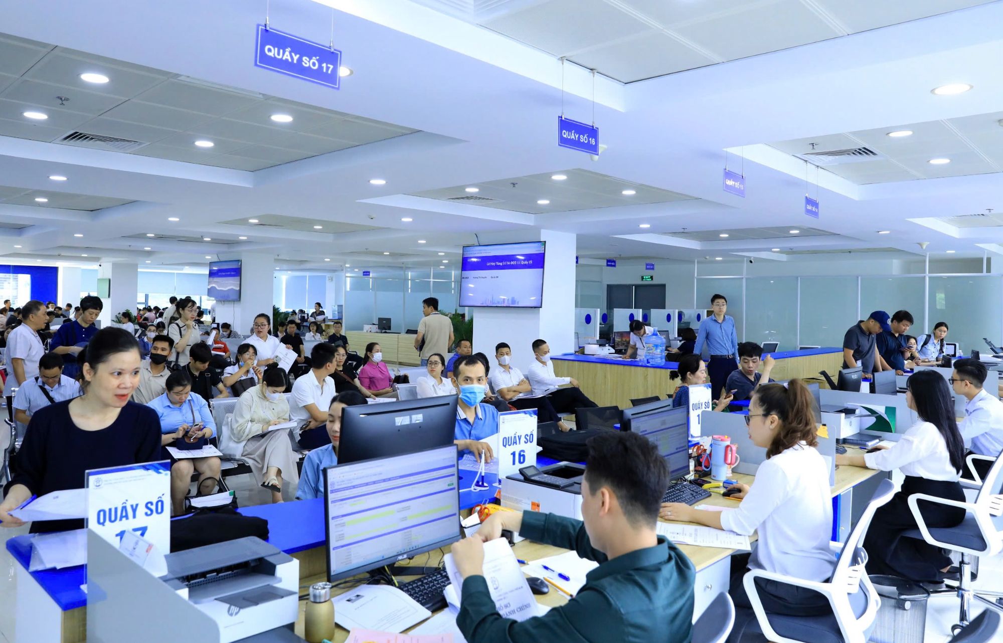 Hà Nội mở cổng giao dịch điện tử cho doanh nghiệp