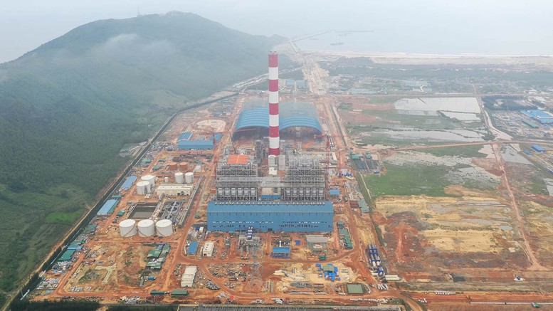 don-luc-day-nhanh-tien-do-thi-cong-du-an-nha-may-nhiet-dien-quang-trach-1