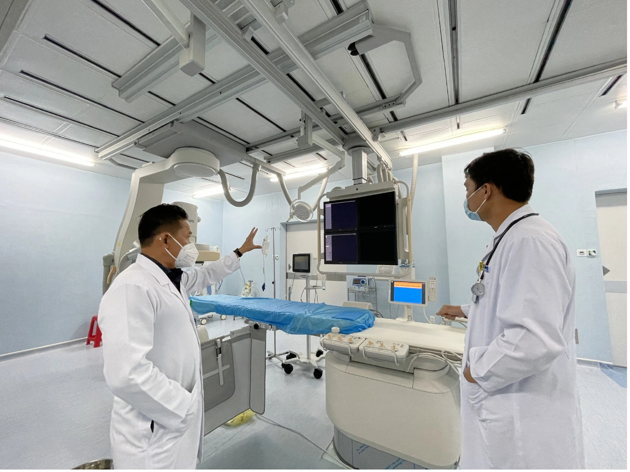 cap-phep-thiet-bi-y-te-hang-nghin-ho-so-ton-dong-dn-lo-mat-co-hoi