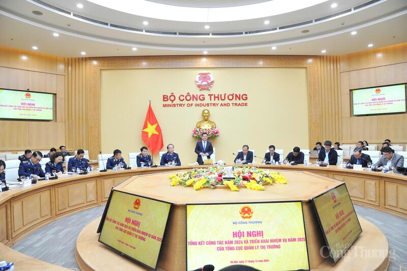 Quản lý thị trường: Khẳng định vai trò chủ công trên mặt trận chống hàng giả, gian lận thương mại