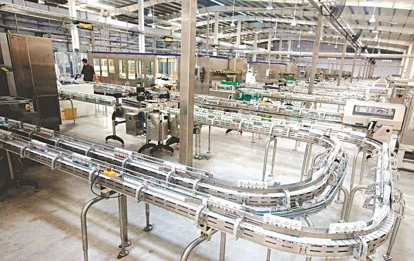 VCCI đề nghị rà soát việc xếp sữa, bia vào nhóm hàng hóa rủi ro cao