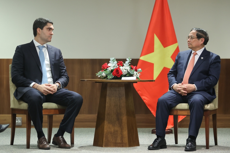 tap-doan-san-xuat-quang-sat-niken-lon-nhat-the-gioi-muon-mo-rong-hop-tac-tai-viet-nam