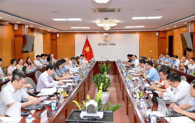 thuong-mai-bien-gioi-tiem-nang-lon-thach-thuc-nhieu