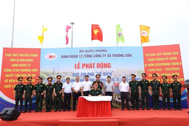 san-bay-long-thanh-tang-toc-ve-dich-nha-thau-quan-doi-dat-muc-tieu-lon-trong-50-ngay-cao-diem