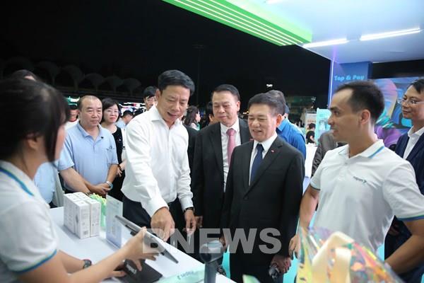 song-festival-2025-lan-toa-trai-nghiem-thanh-toan-so-hien-dai