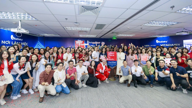 vitadairy-duoc-vinh-danh-noi-lam-viec-xuat-sac-2025
