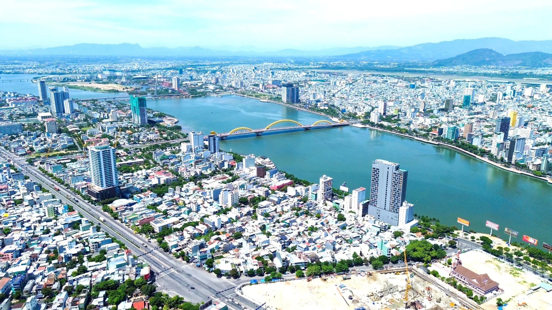 da-nang-2025-nhung-dau-an-noi-bat-cua-mot-nam-vuon-minh