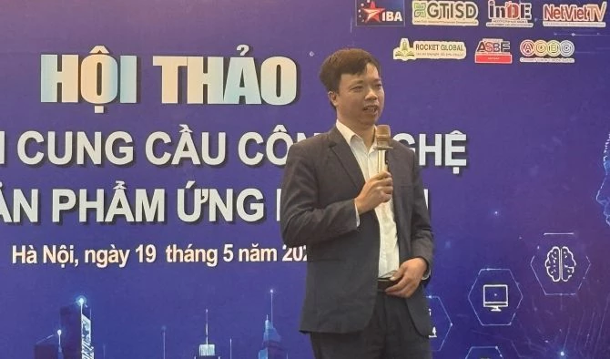 ai-dang-thay-doi-cach-doanh-nghiep-van-hanh-va-tuyen-dung-nhan-su