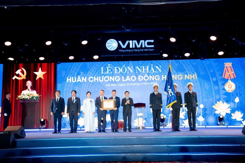 VIMC kỷ niệm 30 năm thành lập và đón nhận Huân chương Lao động hạng Nhì