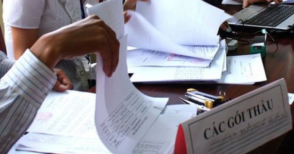 Thực hiện đồng thời hai gói thầu tư vấn có đúng luật?