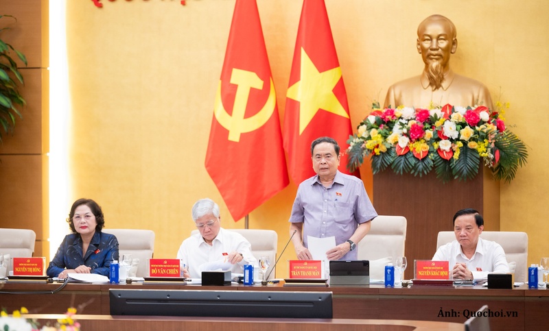 Quốc hội xây dựng luật để mở đường cho phát triển