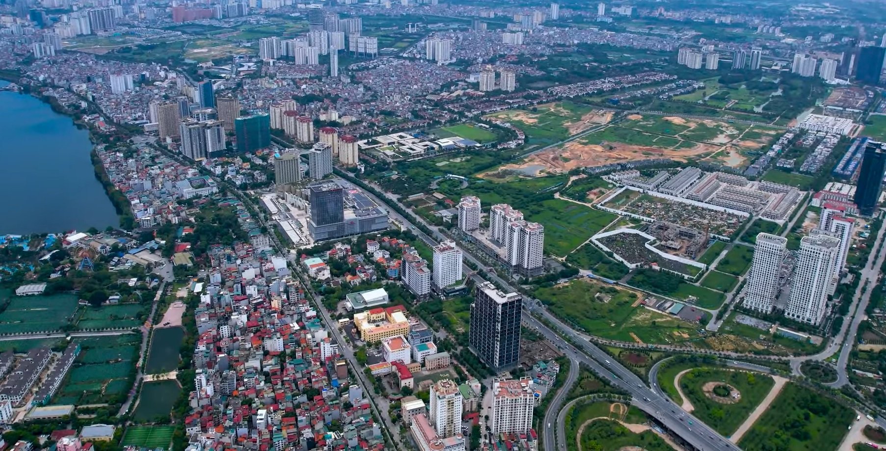 bang-gia-dat-tai-ha-noi-va-tphcm-tang-manh-lo-ngai-day-gia-nha-len-cao-hon