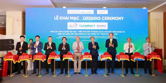 khai-mac-trien-lam-quoc-te-ve-cong-nghiep-rhvac-phong-sach-va-phu-tro-nha-may-cong-nghe-cao