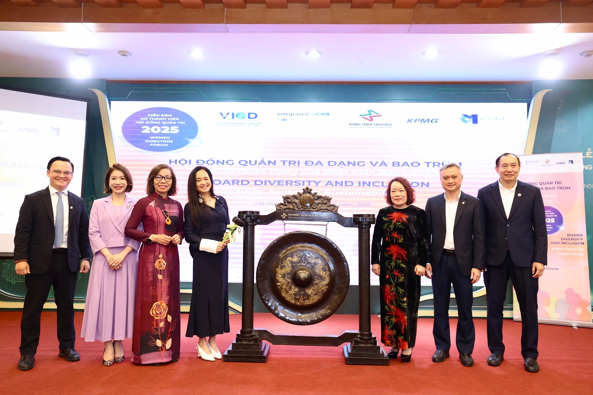 cong-ty-co-phu-nu-trong-lanh-dao-dat-ket-qua-tai-chinh-tot-hon