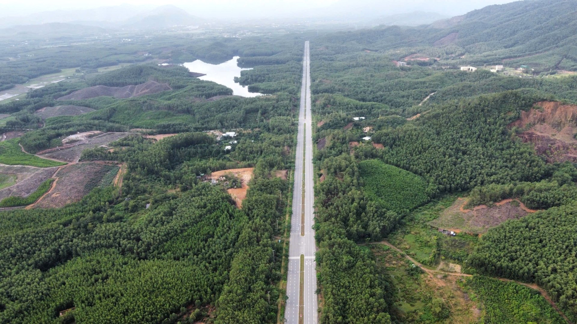 khu-thuong-mai-tu-do-da-nang-chon-sun-group-la-nha-dau-tu-tai-vi-tri-so-5