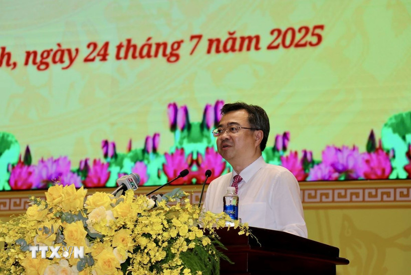 Thành phố Hồ Chí Minh thông qua 20 nghị quyết thúc đẩy phát triển kinh tế-xã hội