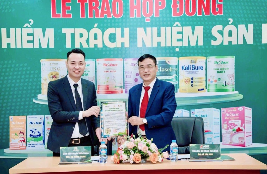 Bảo hiểm Agribank và Dược phẩm Thiên Hương ký kết hợp đồng bảo hiểm trách nhiệm sản phẩm