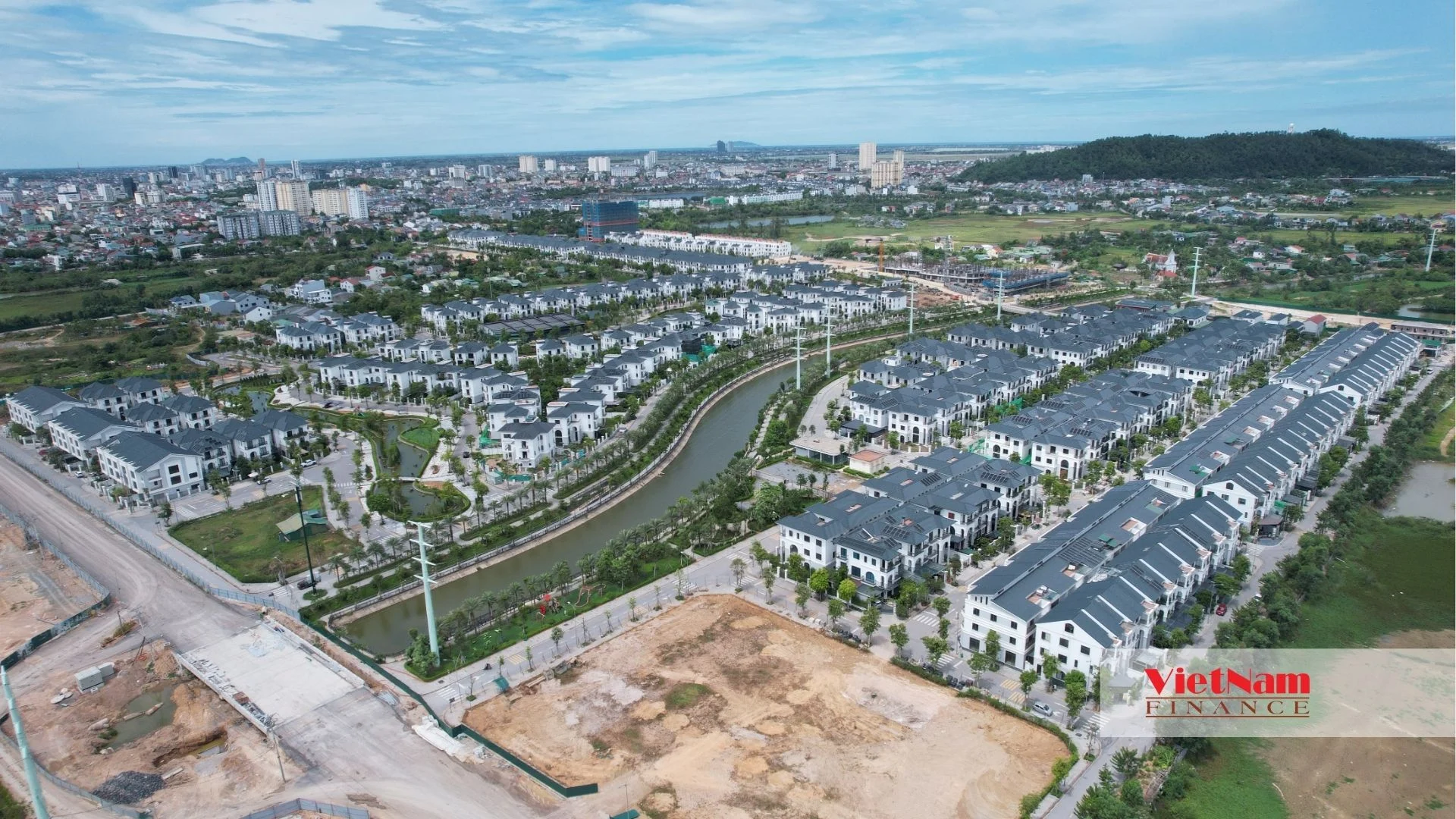 Lãi suất khó tăng thêm nhưng kỷ nguyên 'tiền rẻ' đã chấm dứt