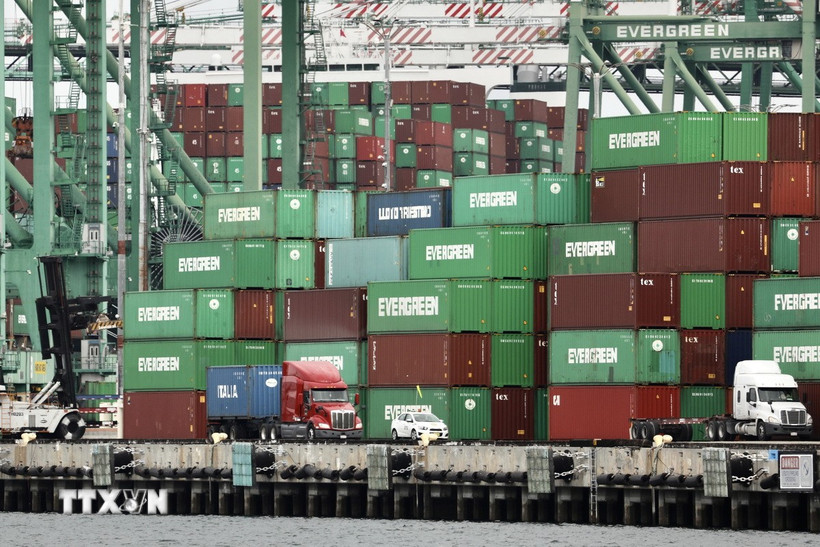 Dự báo 2026: Kinh tế EU chịu sức ép kép giữa thuế quan và năng lượng Mỹ