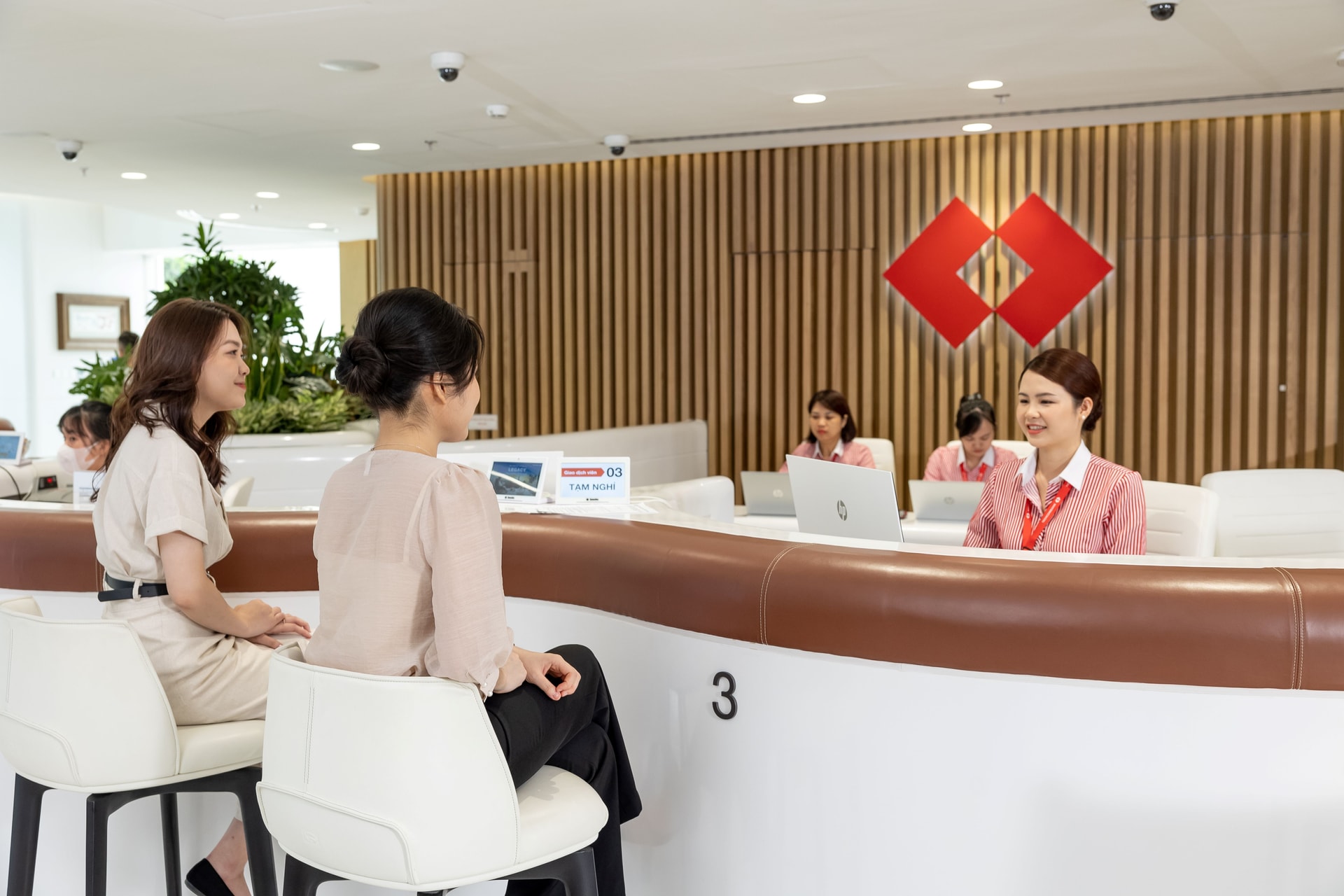 techcombank-tang-3-bac-trong-bang-xep-hang-fortune-southeast-asia-500-nam-2026