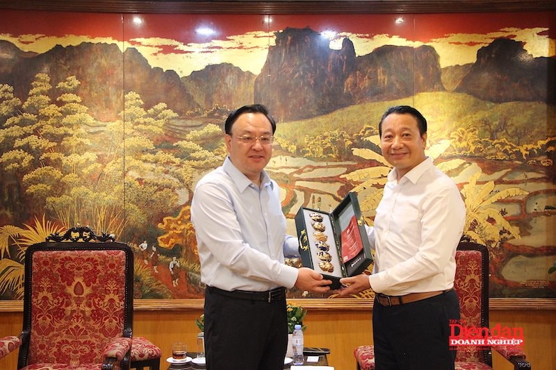 Khai thác tiềm năng hợp tác mới giữa doanh nghiệp Việt Nam và thành phố Uy Hải